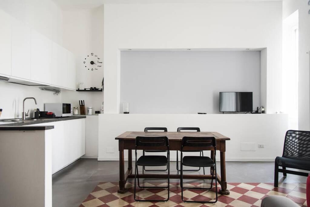 Mico 1 Bedroom Apartment - Youhosty ミラノ エクステリア 写真